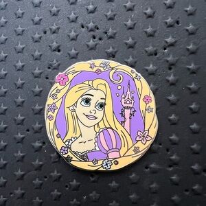 Disney 2022 Mystery Pin - Rapunzel